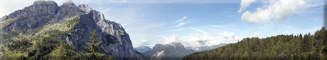 Foto panoramiche del lago e cima Coldai