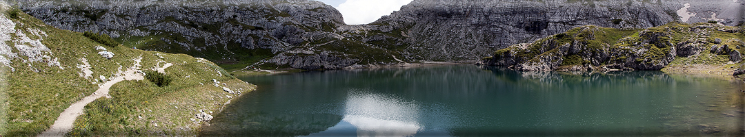 Foto panoramiche del lago e cima Coldai